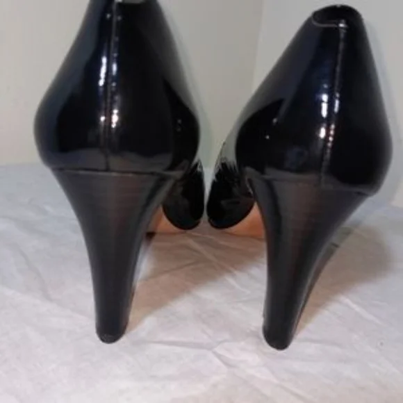 Cole Haan peep toe heels - Picture 6 of 10